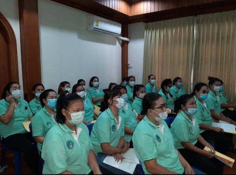 พนักงานดูแลผู้สูงอายุ ณัฎฐวรรณ บริบาล