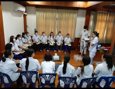 ศูนย์จัดหาพนักงานดูแลผู้ป่วย