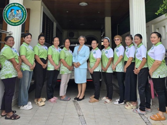 พนักงานดูแลผู้สูงอายุนนทบุรี
